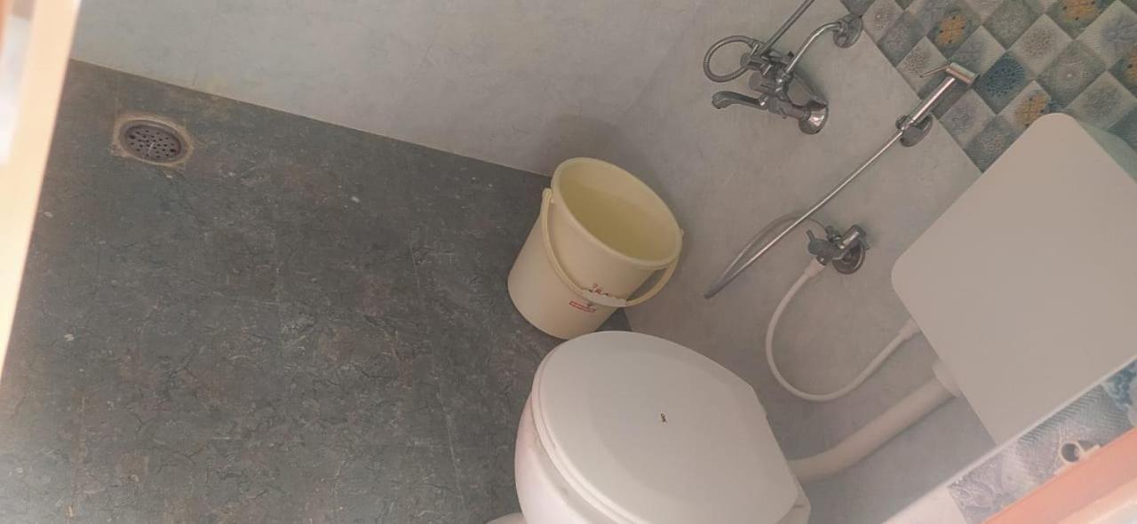 Srinivasa Hotel Tirupati Eksteriør bilde