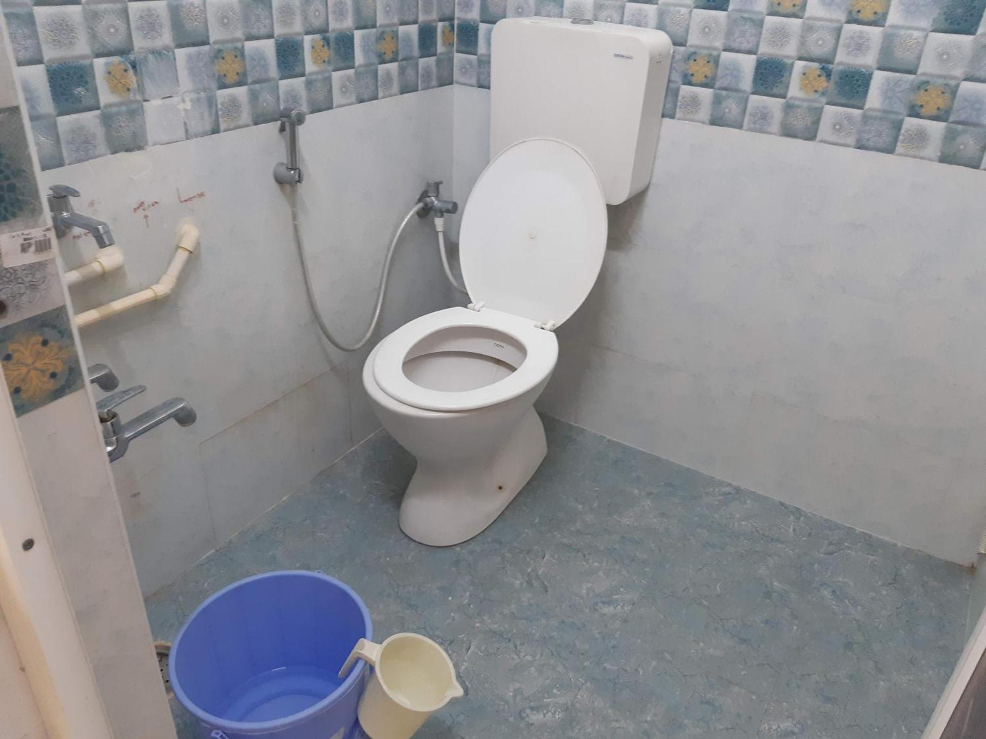 Srinivasa Hotel Tirupati Eksteriør bilde